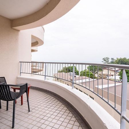 Romantic Couple Suite + Beach-Front Balcony Tanjung Bungah  Ngoại thất bức ảnh