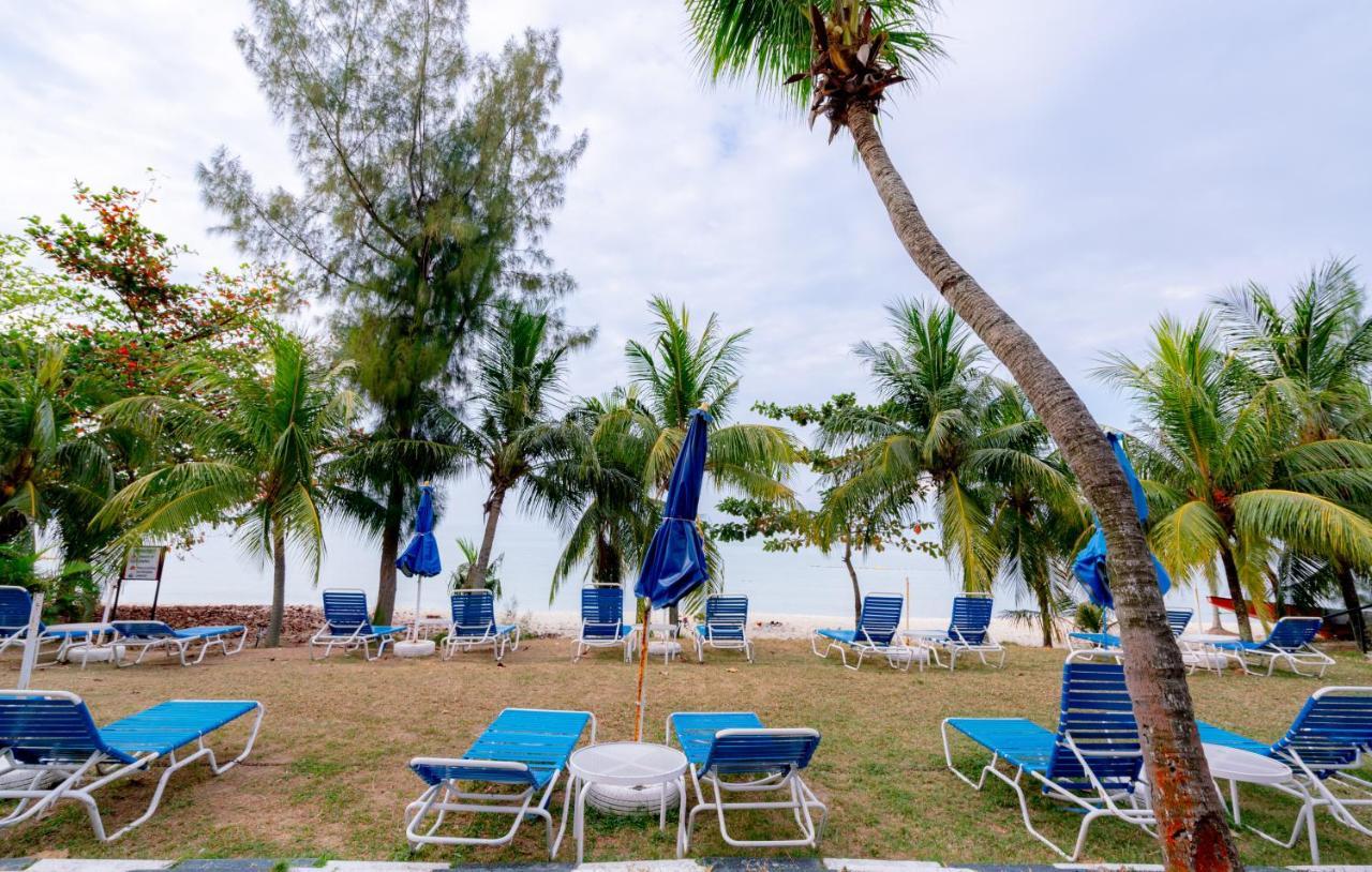 Romantic Couple Suite + Beach-Front Balcony Tanjung Bungah  Ngoại thất bức ảnh