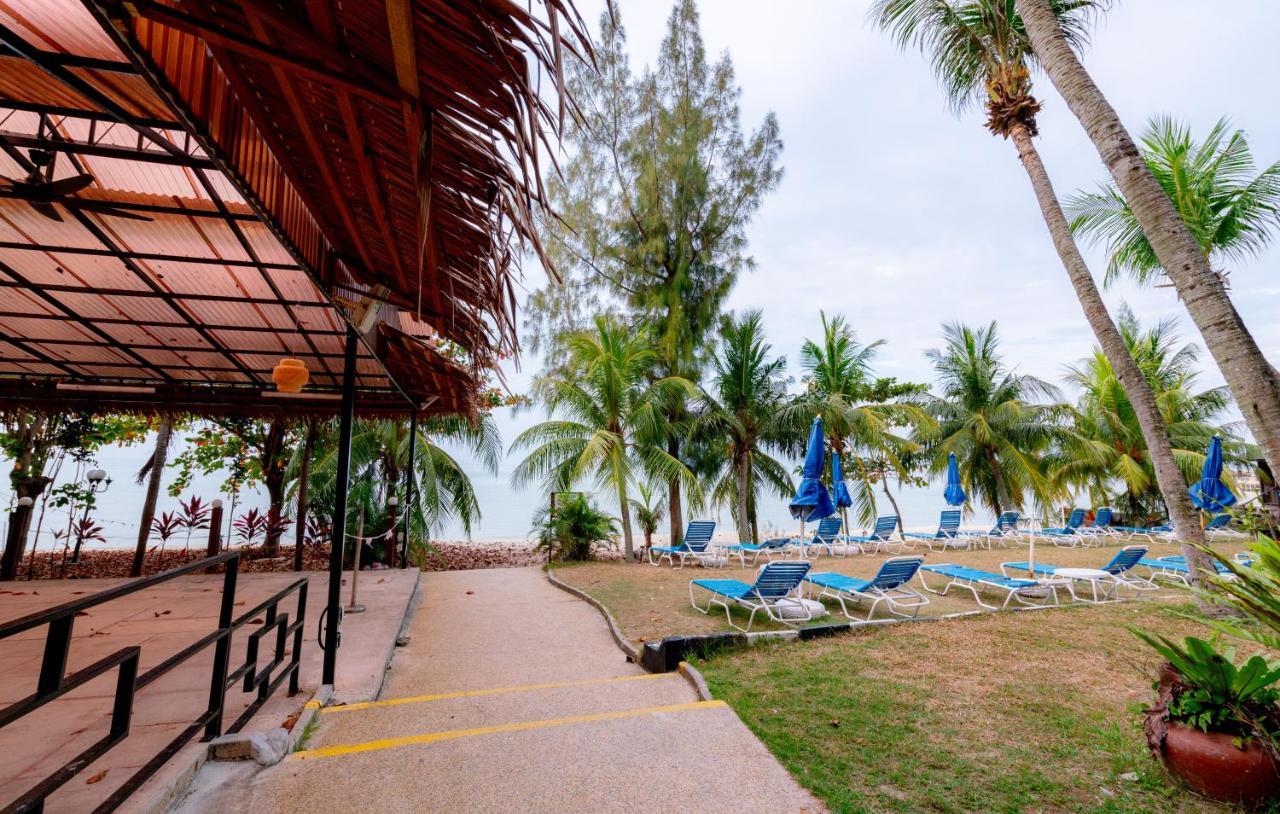 Romantic Couple Suite + Beach-Front Balcony Tanjung Bungah  Ngoại thất bức ảnh